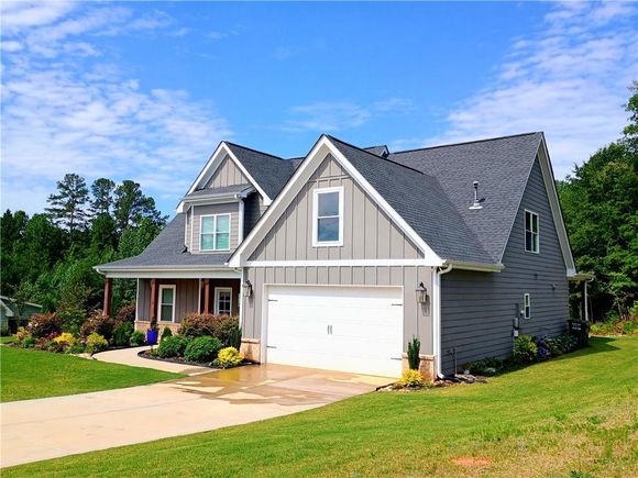 336 White Oak Way
