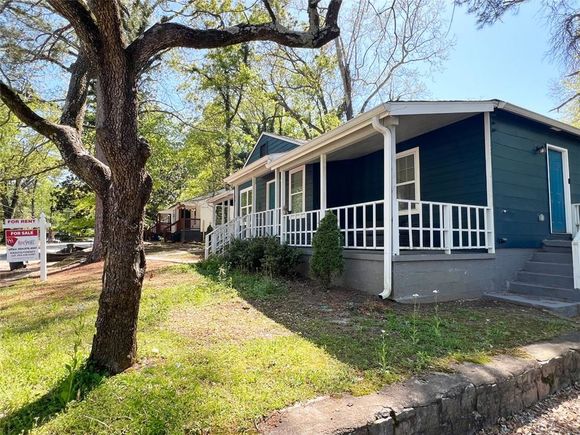 1391 SW Epworth Street SW Unit B Atlanta, GA Multifamily Active - Photo 1 of 12. Opens carousel modal