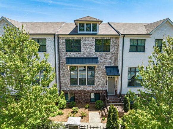 820 Fair View Circle