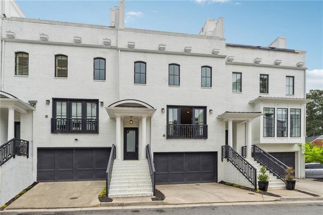 3667 Peachtree Road NE Unit 6
