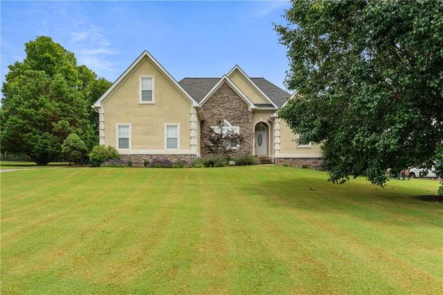 230 Hardwood Court