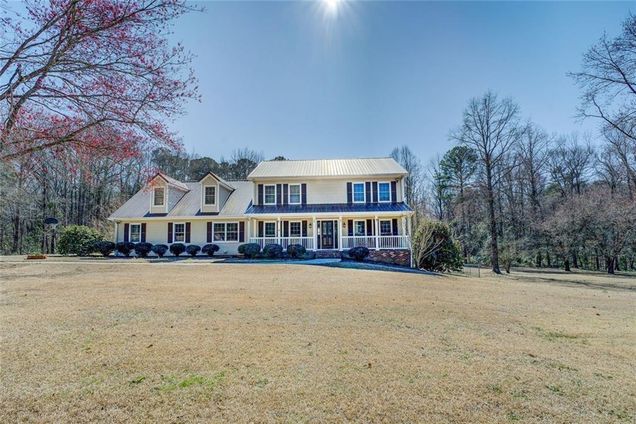 1103 Wallington Court NW Conyers, GA House Active - Photo 1 of 60. Opens carousel modal