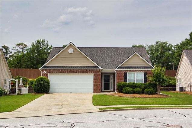942 Village View Circle