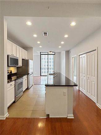 3040 Peachtree Road NW Unit 1501