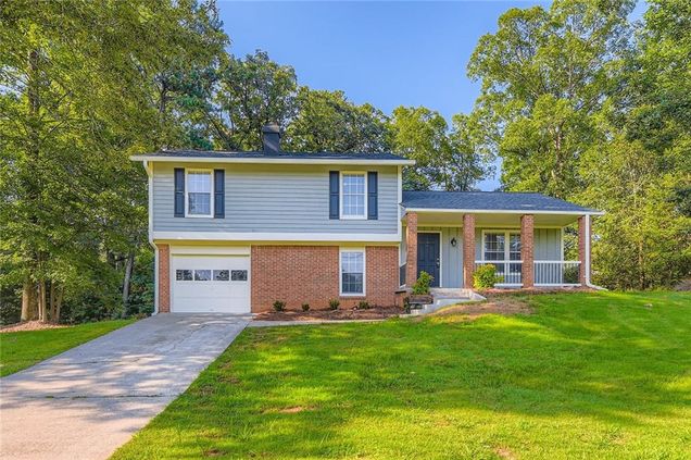 2365 Rock Hollow Drive Conley, GA House Active - Photo 1 of 28. Opens carousel modal