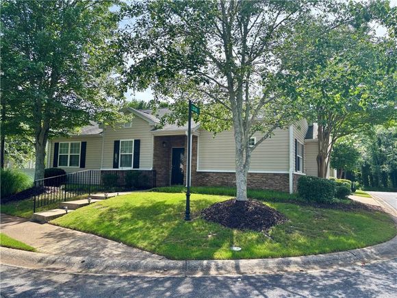 333 W Oaks Trail Woodstock, GA House Active - Photo 1 of 17. Opens carousel modal