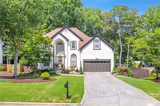 2387 Mahogany Glen Place