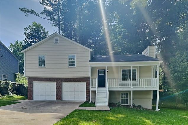 1011 Darvin Lane NW Kennesaw, GA House Contingent - Photo 1 of 15. Opens carousel modal