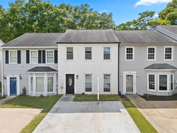 1008 Windy Oaks Court Se Smyrna, GA Townhouse Active - Photo 1 of 35. Opens carousel modal
