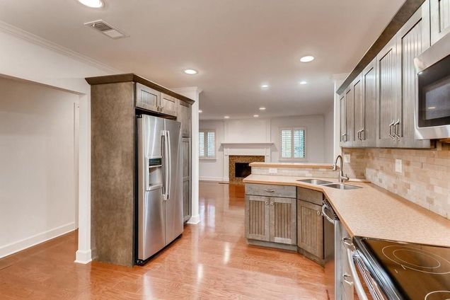 2930 Torreya Way Unit 2930