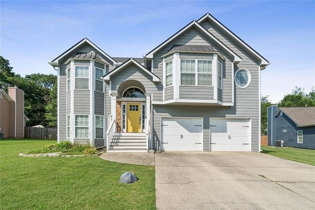 30 Freedom Drive NE