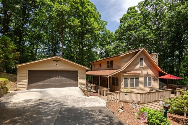 14 Summit Road