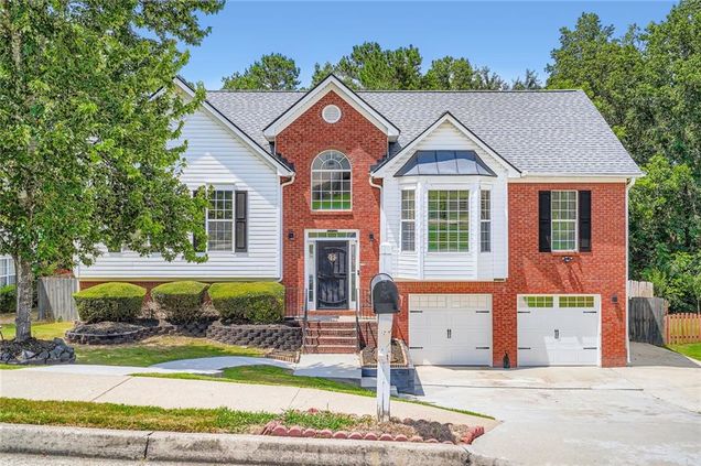 1224 Bramlett Oak Court