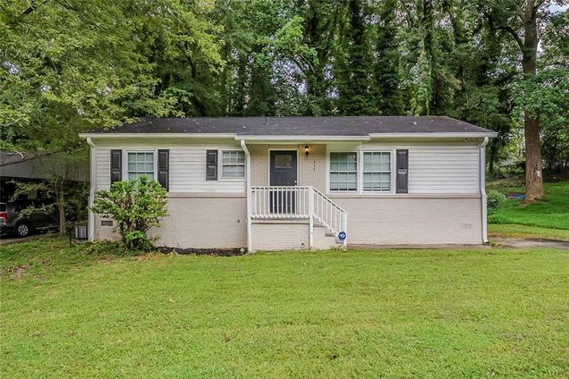 317 Ard Place NW Atlanta, GA House Active - Photo 1 of 31. Opens carousel modal