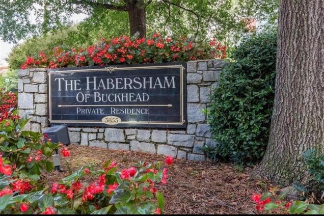 3655 Habersham Road NE Unit 359B Atlanta, GA Condo Active - Photo 1 of 10. Opens carousel modal