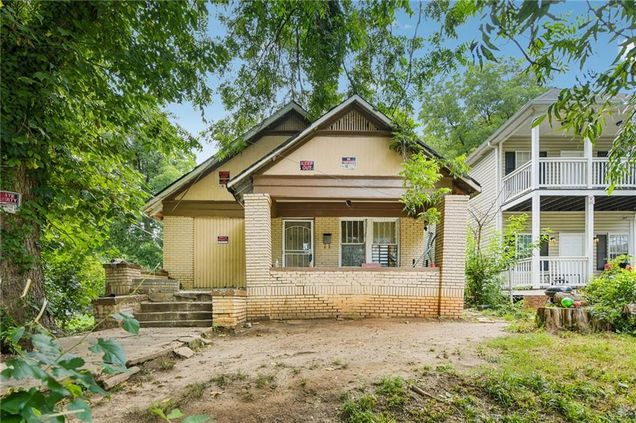 970 Washington Street SW Atlanta, GA House Active - Photo 1 of 11. Opens carousel modal