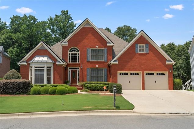 3929 Fort Trail NE Roswell, GA House Active - Photo 1 of 55. Opens carousel modal