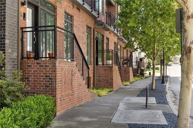 22 Airline Street Unit PH 403