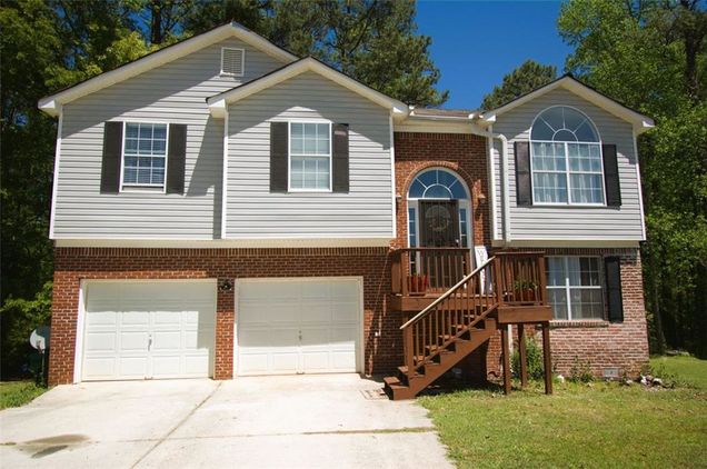 2176 Cold Springs Circle Lithonia, GA House Active - Photo 1 of 25. Opens carousel modal