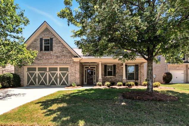 983 Spanish Moss Trail