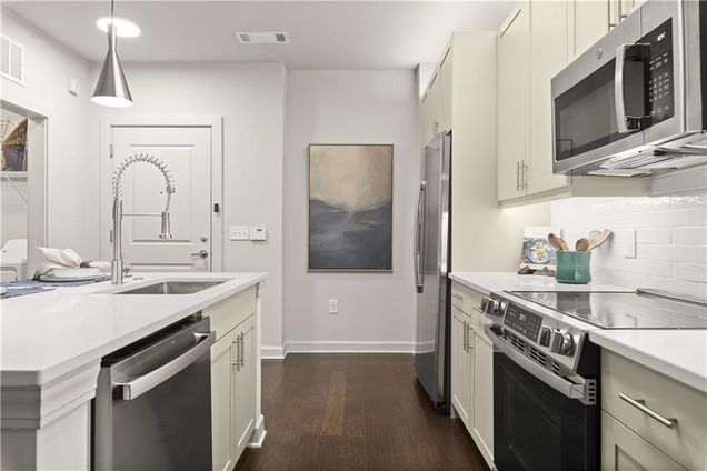 2420 Peachtree Road Unit 1223 Atlanta, GA Apartment Active - Photo 1 of 35. Opens carousel modal