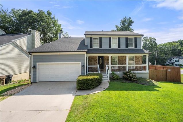 890 Eagle Creek Drive