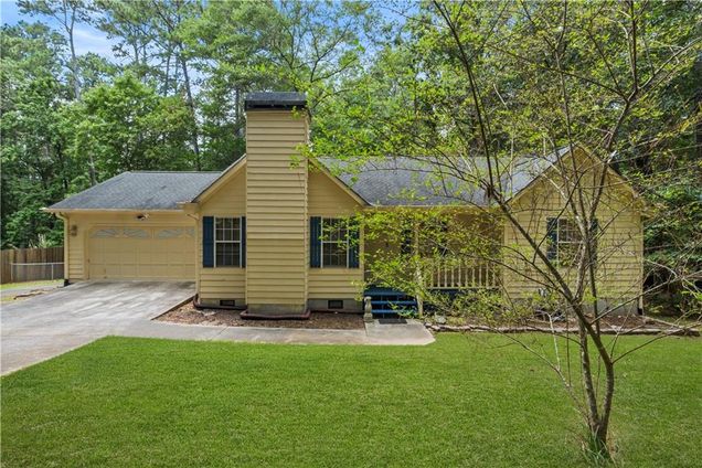 4827 Oakwood Court