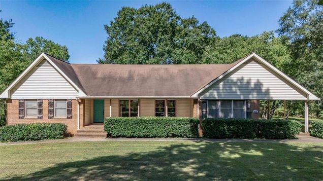 5586 Cave Springs Road
