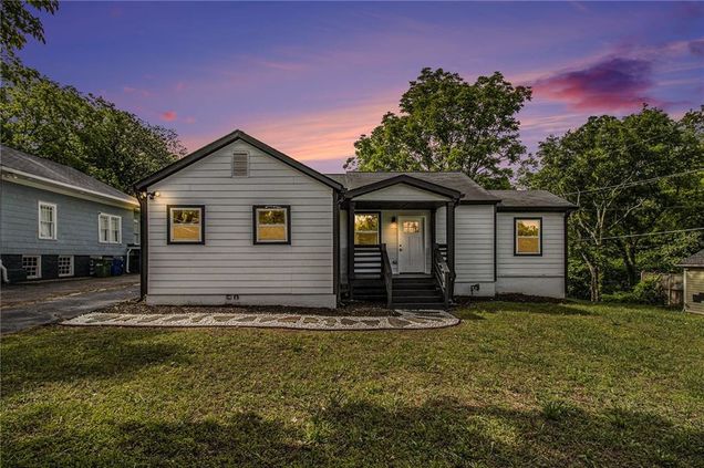 1926 Lakewood Terrace SE Atlanta, GA House Active - Photo 1 of 24. Opens carousel modal