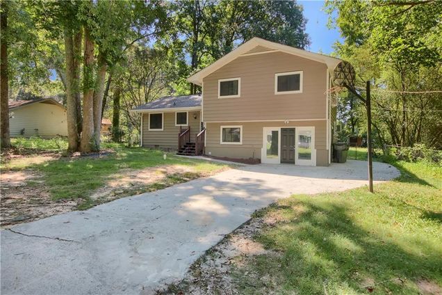3486 Centerville Lane