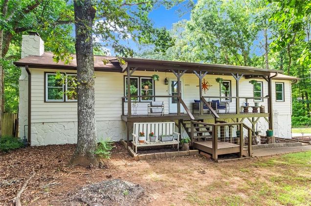 6971 Recreation Lane Acworth, GA House Active - Photo 1 of 21. Opens carousel modal