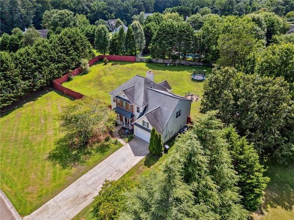 119 Hollytrace Lane