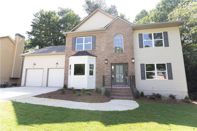 645 Legend Court SW