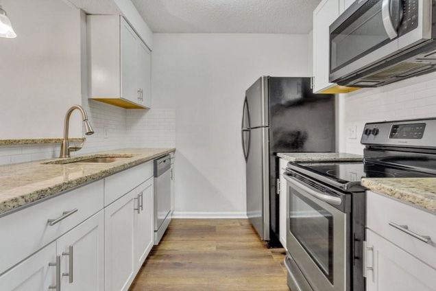 506 Barrington Hills Drive Atlanta, GA Condo Active - Photo 1 of 23. Opens carousel modal