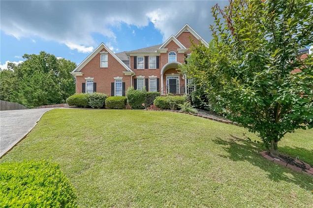 2684 Mountain Oaks Court Powder Springs, GA House Active - Photo 1 of 14. Opens carousel modal