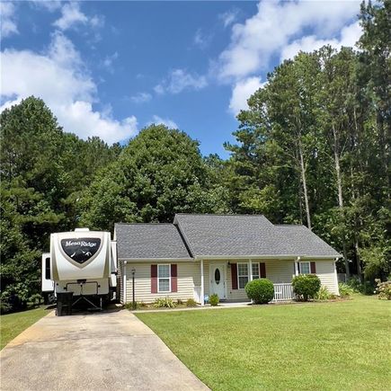 117 Wallace Way Rockmart, GA House Active - Photo 1 of 37. Opens carousel modal