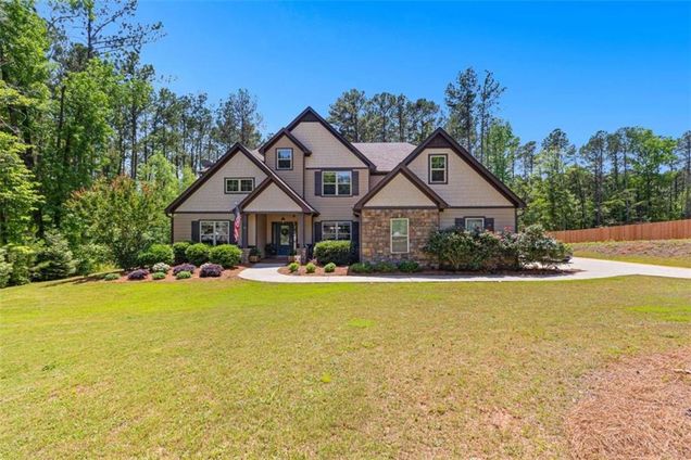 105 Turnberry Trace Sharpsburg, GA House Active - Photo 1 of 51. Opens carousel modal