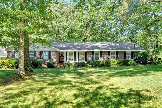217 Cherokee Circle