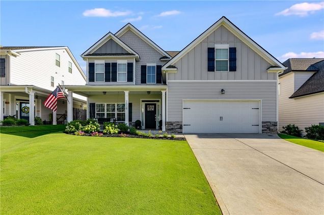 2618 Chase Ridge Kennesaw, GA House Active - Photo 1 of 45. Opens carousel modal
