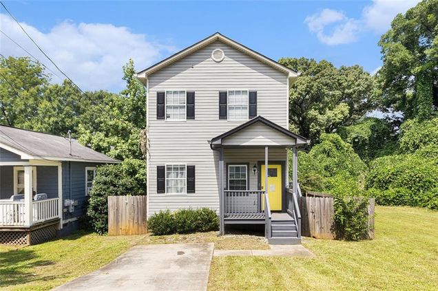 #7617019 Atlanta, GA House Active - Photo 1 of 20. Opens carousel modal
