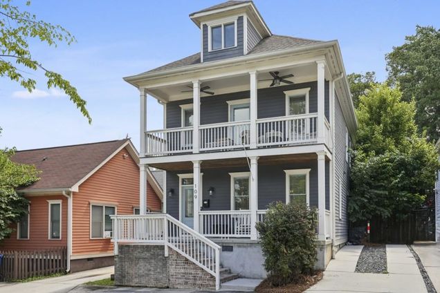 109 Hogue Street NE