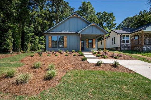 3021 Delmar Lane NW