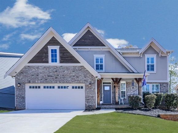 815 Commerce Trail