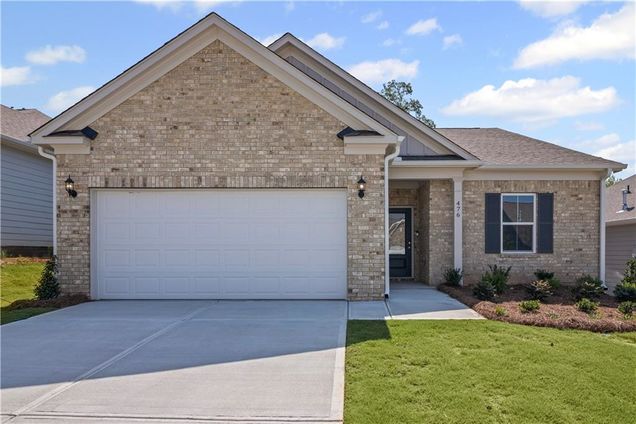 476 Village Lane