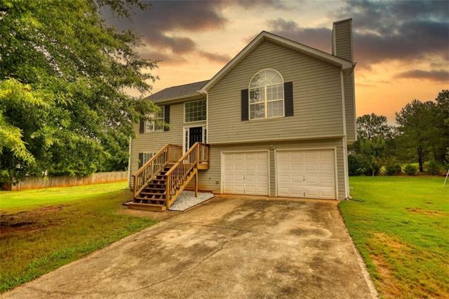539 Meadows Lane