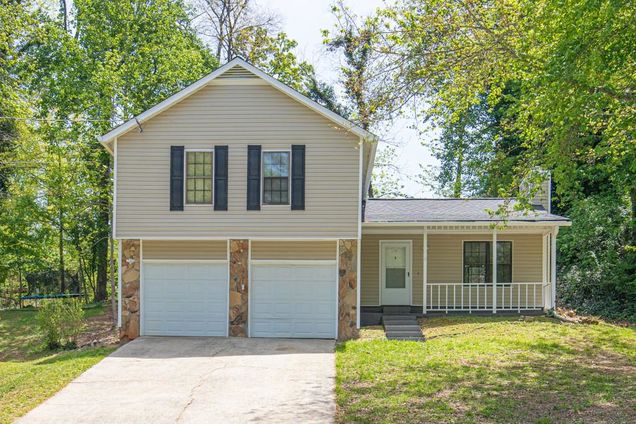 1147 Williamsburg Lane