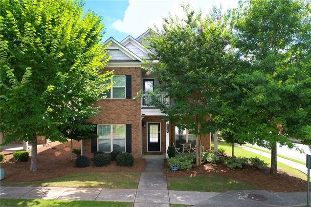 2749 Village Park Bend