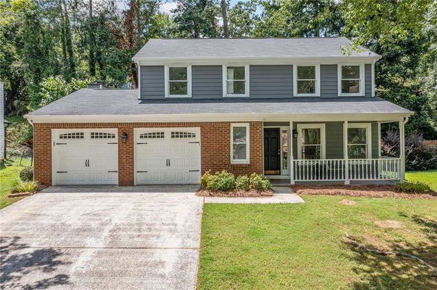10490 Willow View Circle