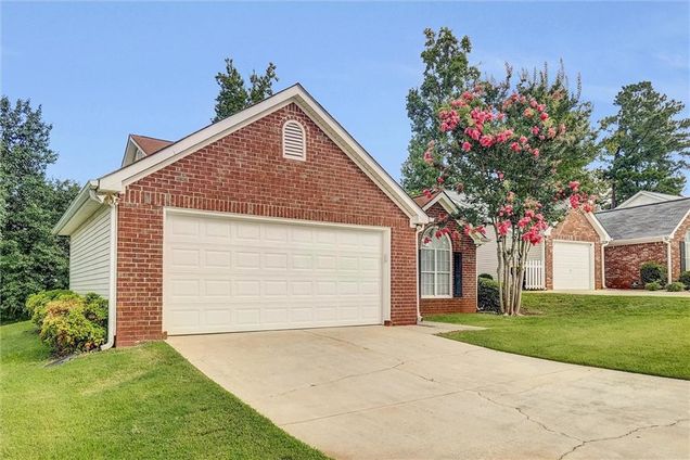 97 Greentree Drive Newnan, GA House Active - Photo 1 of 21. Opens carousel modal