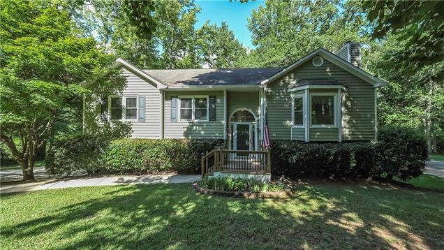 171 Deerfield Lane